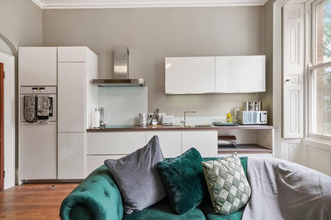 Lovely Central Wakefield Apartment - Parking Ngoại thất bức ảnh