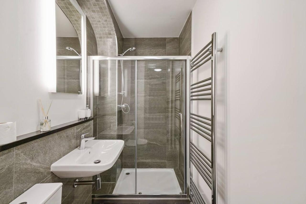 Lovely Central Wakefield Apartment - Parking Ngoại thất bức ảnh